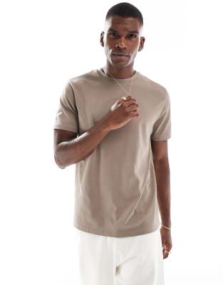 ASOS DESIGN – Brun, kraftig t-shirt med rund halsringning - view 1