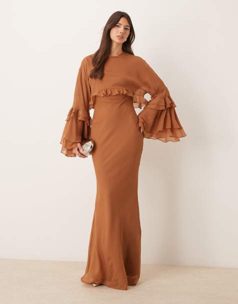ASOS DESIGN - Brun maxikjole med flæser, overlag, tværsnit og flagermuseærmer - view 1