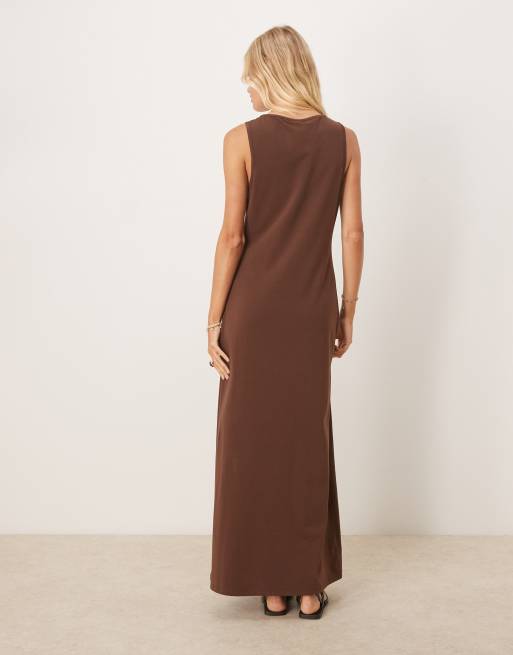 ASOS DESIGN - Brun maxikjole med racerhals og solgrafik, 3 af 4