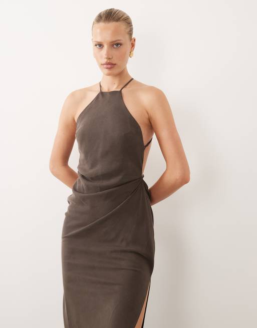 ASOS DESIGN – Brun maxiklänning med halterneck och smala band baktill, 4 av 4