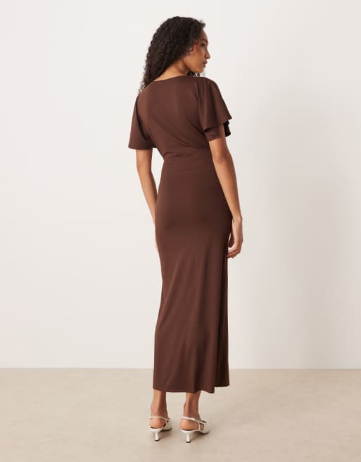 ASOS DESIGN – Brun maxiklänning med knytning baktill och utställda ärmar, 3 av 4