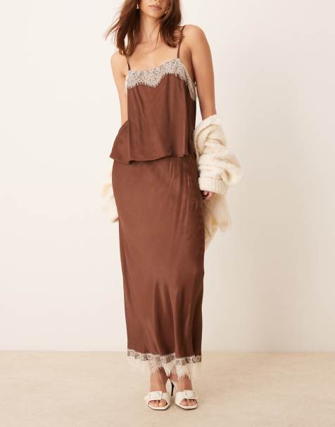 ASOS DESIGN - Brun maxinederdel med blondekant i satin - Del af sæt - view 1