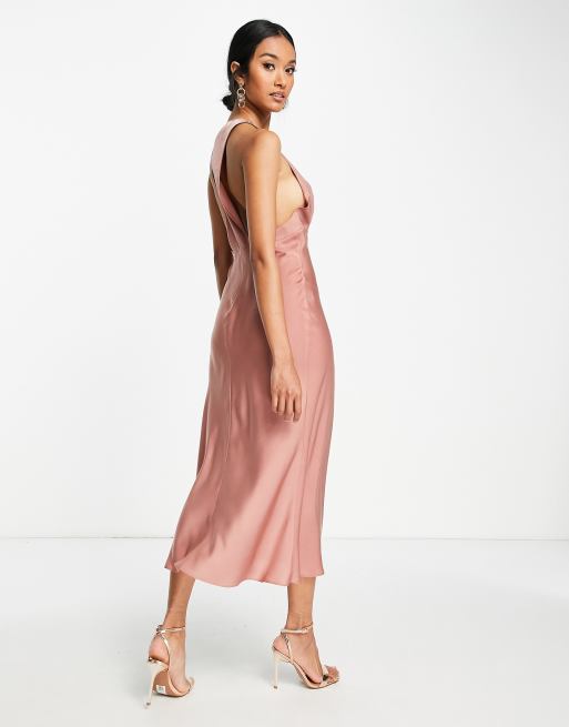 ASOS DESIGN - Brun midikjole i satin med racerryg og dyb udskæring samt skråt snit, 2 af 4