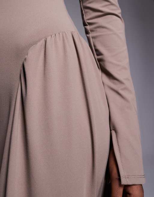 ASOS DESIGN – Brun midiklänning med djup halsringning, långa ärmar och sänkt midja, 4 av 4