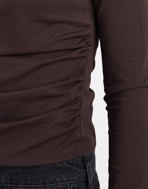 ASOS DESIGN - Brun offshoulder-top med lange ærmer og rynket detalje, 2 af 4