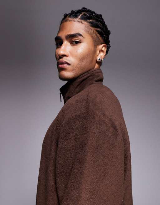ASOS DESIGN - Brun og afslappet sweatshirt i fleece med ståkrave og kort lynlås , 4 af 5