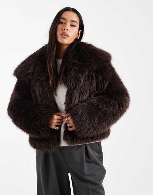 ASOS DESIGN - Brun og cropped jakke i imiteret pels, 4 af 4