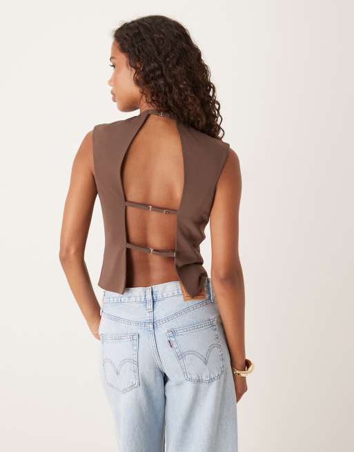 ASOS DESIGN - Brun og tætsiddende top med udskåret detalje, 3 af 4