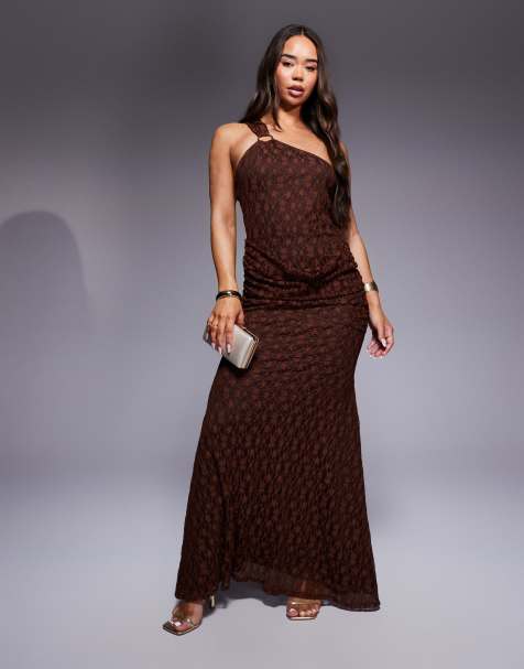 ASOS DESIGN - Brun oneshoulder-maxikjole med ring- og bånddetaljer - view 1