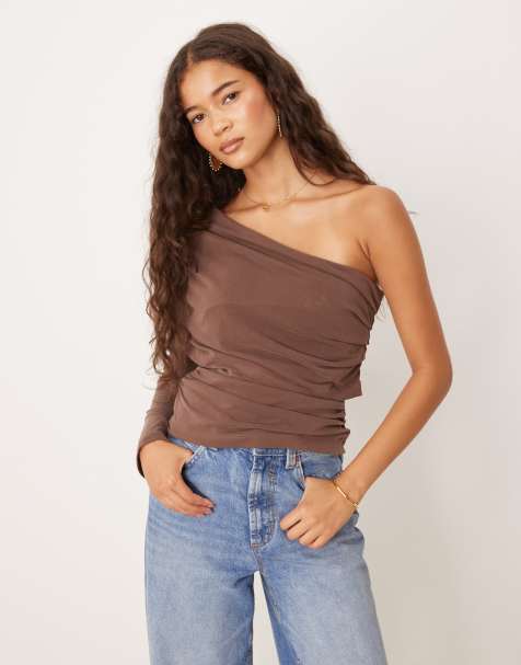 ASOS DESIGN - Brun oneshoulder-top med asymmetrisk snit og draperinger - view 1