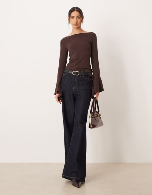ASOS DESIGN - Brun overdel med lige hals og tørklædekant forneden, 4 af 4