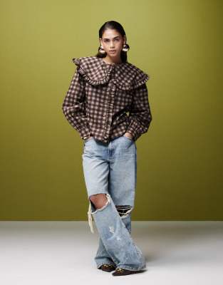 ASOS DESIGN - Brun oversized skjorte med oversized flæsekrave - view 1