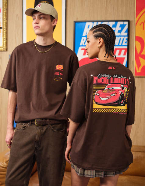 ASOS DESIGN - Brun oversized T-shirt med Disney Pixar Cars-print - view 1