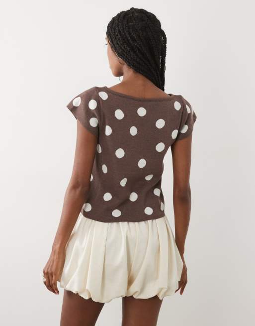 ASOS DESIGN - Brun polkaprikket top i fin strik med smal halsudskæring, 4 af 4