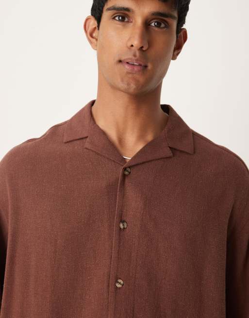 ASOS DESIGN – Brun skjorta i oversize med boxig passform och platt krage i linnemix, 2 av 4