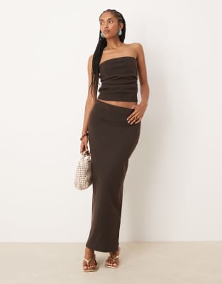ASOS DESIGN – Brun, stickad midikjol i bouclé, del av set - view 1