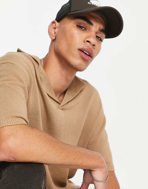 ASOS DESIGN – Brun stickad pikétröja i halvkraftigt material med sprund vid halsen, 3 av 4