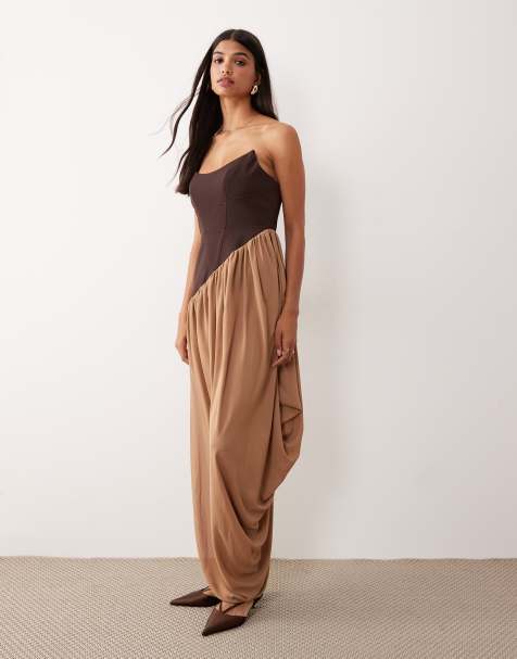 ASOS DESIGN – Brun, strukturerad midiklänning med rundad bandeau-ringning och kontrastfärgad, mjukt draperad kjol - view 1