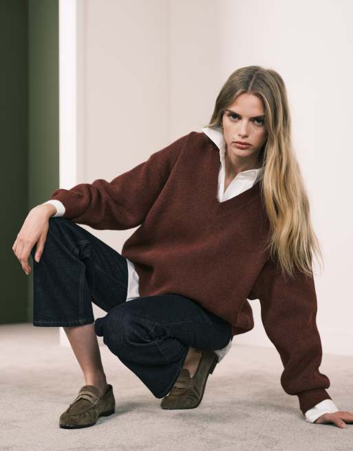 ASOS DESIGN – Brun, strukturerad tröja med extremt boxig passform och v-ringning, 2 av 5