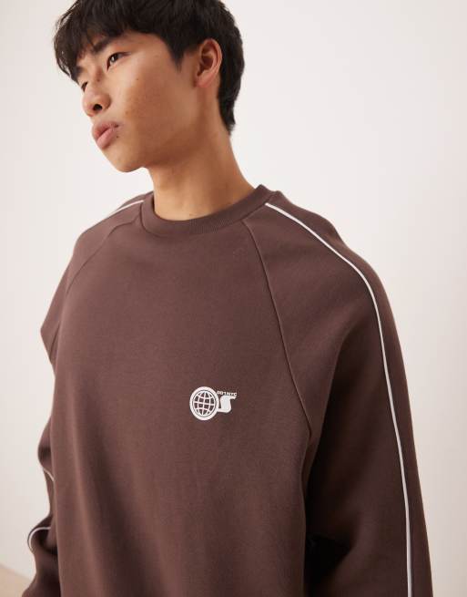 ASOS DESIGN - Brun sweatshirt med sportsprint, 2 af 4