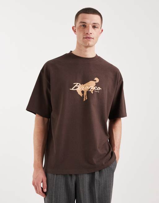 ASOS DESIGN – Brun t-shirt i oversize med Ford-tryck, 3 av 5