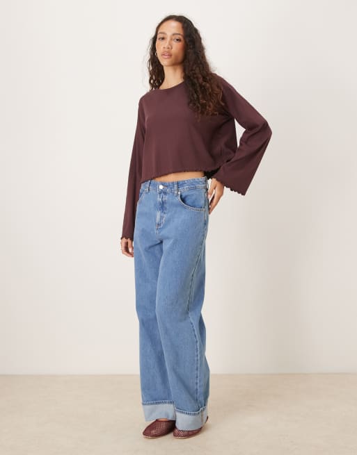 ASOS DESIGN - Brun T-shirt med lange ærmer og bølgekant, 2 af 4