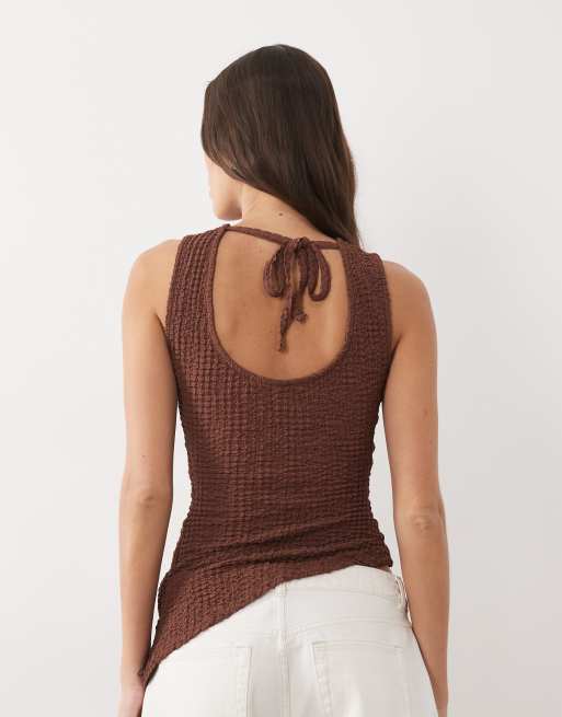 ASOS DESIGN - Brun top med tekstur, åben ryg og bindebåndsdetalje, 4 af 4