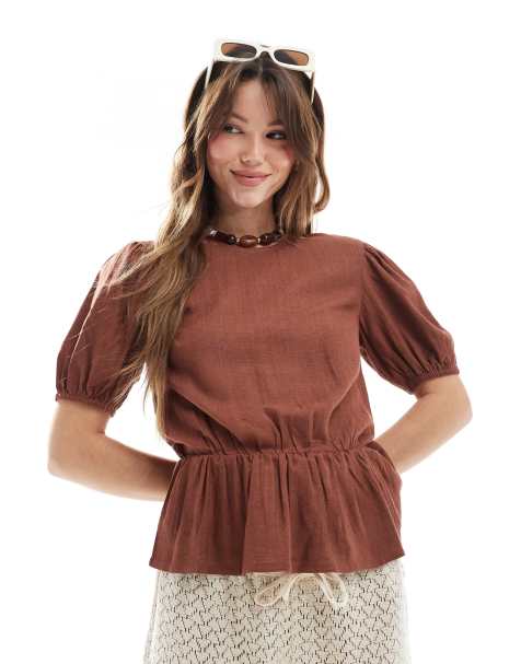ASOS DESIGN – Brun topp i linneblandning och peplum-modell med puffärmar - view 1