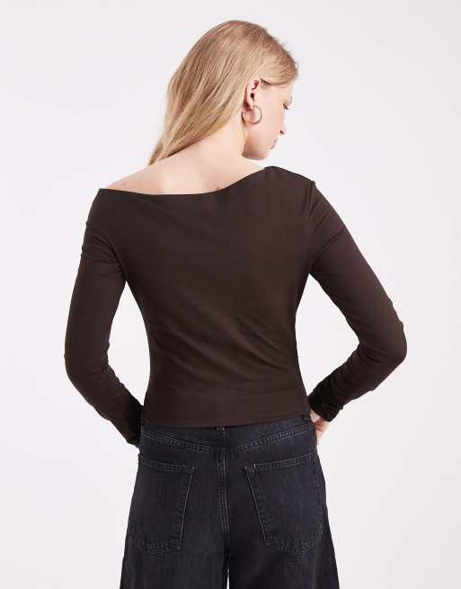 ASOS DESIGN – Brun topp med bara axlar, långa ärmar och rynkade detaljer, 3 av 4