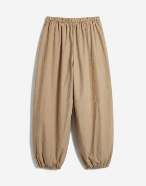 ASOS DESIGN – Bruna ballongbyxor i dra på-modell, bomull och nylonmix, 6 av 12