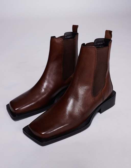 ASOS DESIGN – Bruna chelseaboots i läder med klack och fyrkantig tå, 3 av 4