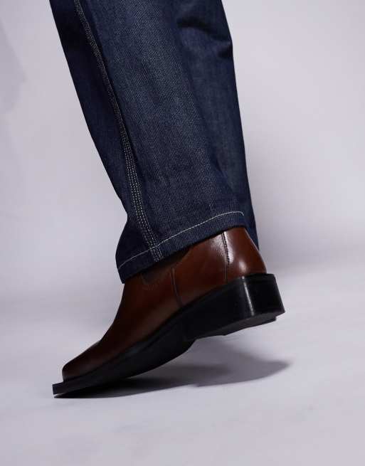 ASOS DESIGN – Bruna chelseaboots i läder med klack och fyrkantig tå, 4 av 4