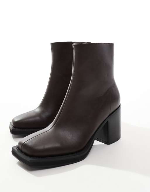 ASOS DESIGN – Bruna chelseaboots med klackar och vinklad tå, 2 av 4