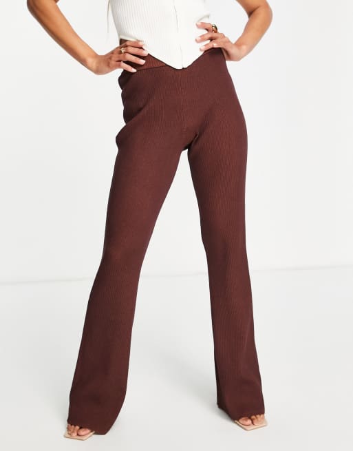ASOS DESIGN – Bruna, stickade byxor med utsvängda design nedtill, del av set