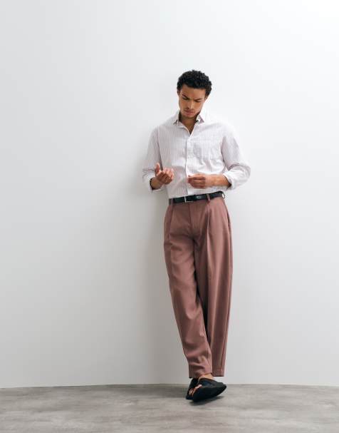 ASOS DESIGN – Bruna, strukturerade finbyxor med vida barrelben - view 1
