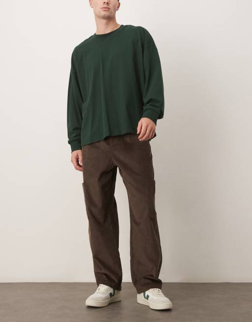 ASOS DESIGN - Brune afslappede tapered cargobukser med plisseringer i fløjl, 2 af 5