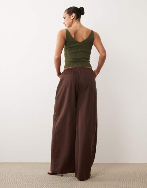 ASOS DESIGN - Brune bukser med brede ben og bindebånd i taljen samt hørlook - Del af sæt, 5 af 5
