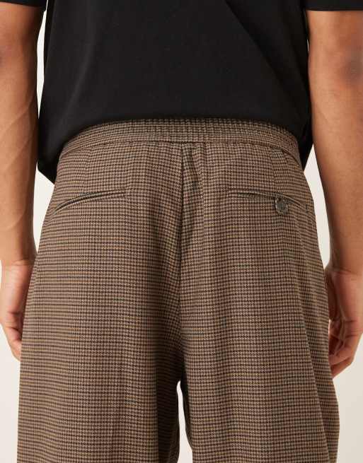ASOS DESIGN - Brune elegante bukser med vide ben og halv elastisk kant i taljekanten i pepitatern, 4 af 5