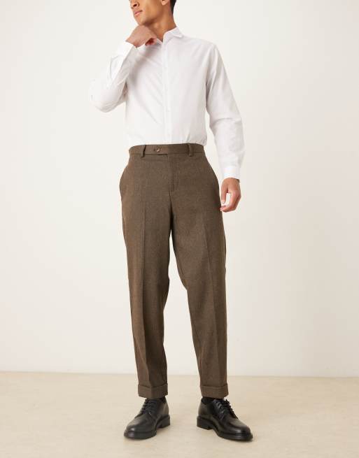 ASOS DESIGN - Brune elegante tapered afslappede bukser med synlig knap og opsmøgne buksekanter i uldblanding, 2 af 5