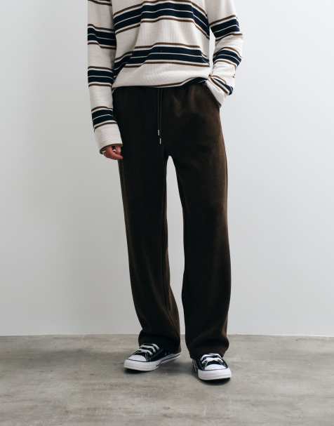ASOS DESIGN - Brune joggingbukser med brede ben og ribstrikket tekstur - Del af sæt - view 1