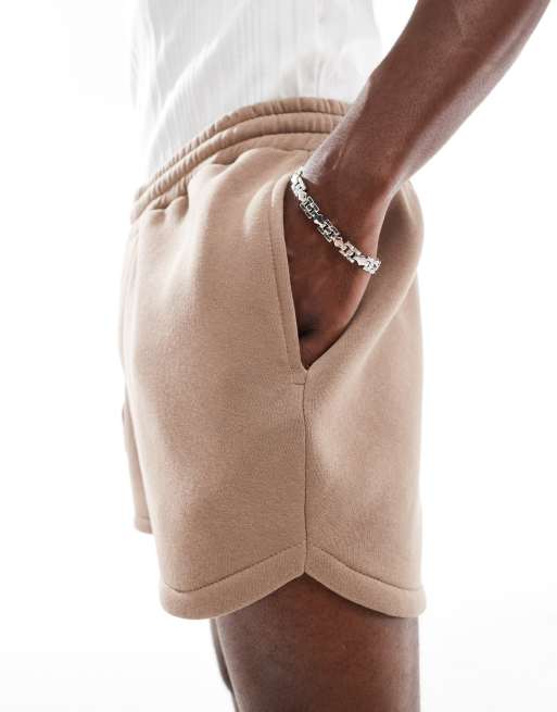 ASOS DESIGN - Brune korte shorts med buet kant, 4 af 5