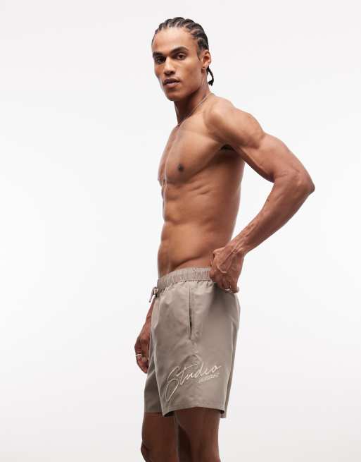 ASOS DESIGN - Brune mellemlange badeshorts med broderi, 3 af 5