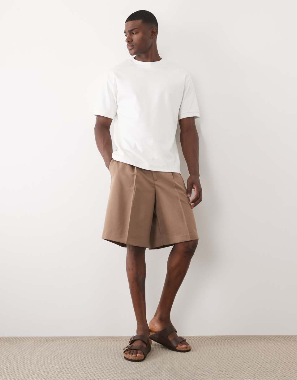 Tailored brown bermuda shorts