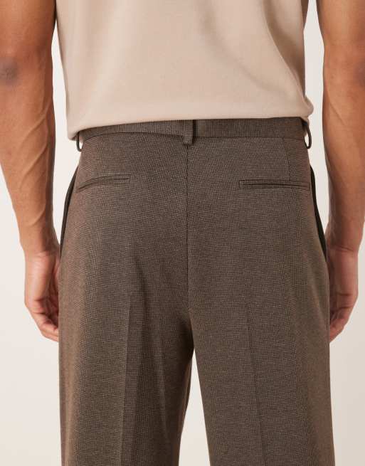 ASOS DESIGN - Brune skræddersyede plisserede bukser med brede ben og pepitatern, 4 af 5