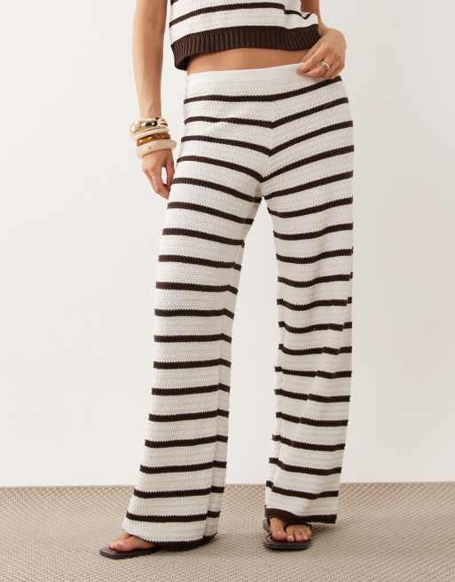 ASOS DESIGN - Brune strandbukser i hæklet strikmateriale med striber, 3 af 5