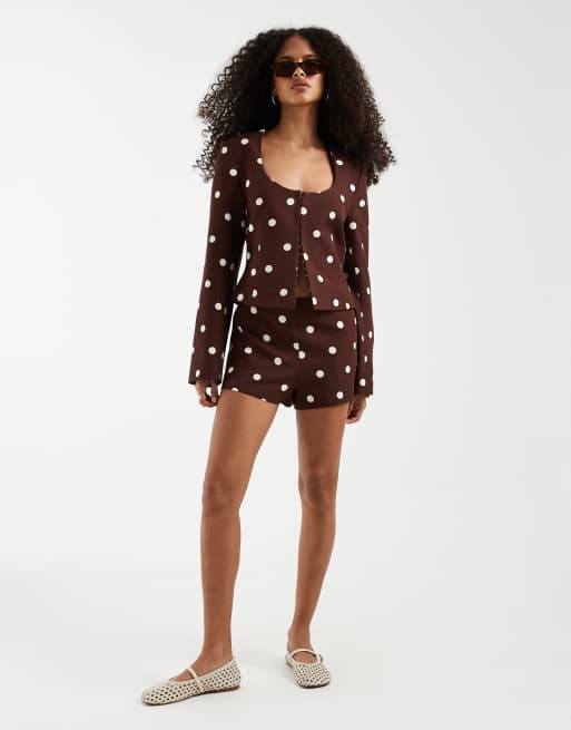 ASOS DESIGN - Brune tætsiddende shorts med høj talje og polkaprikker i hørblanding, 3 af 5