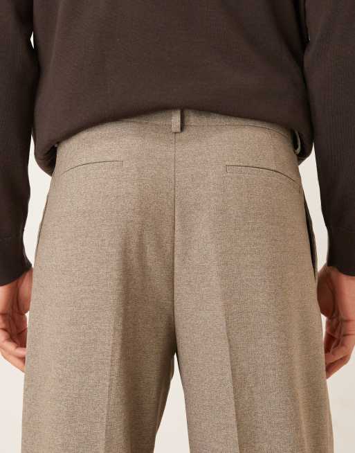 ASOS DESIGN – Brungrå, figursydda byxor med vida ben, veck och textur, 4 av 5