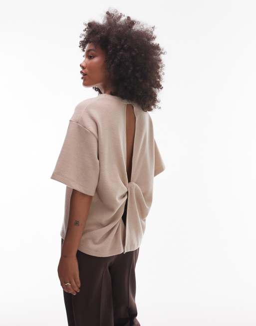 ASOS DESIGN – Brungrå, mjuk t-shirt i oversize med snurrad knut baktill