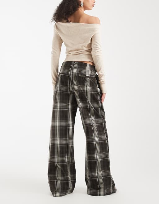 ASOS DESIGN – Brunrutiga byxor med raka ben utan midjeband, 2 av 5