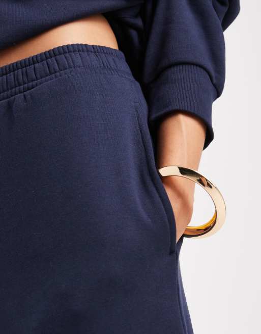 ASOS DESIGN brushback barrel leg brushback jogger in navy, 3 of 5